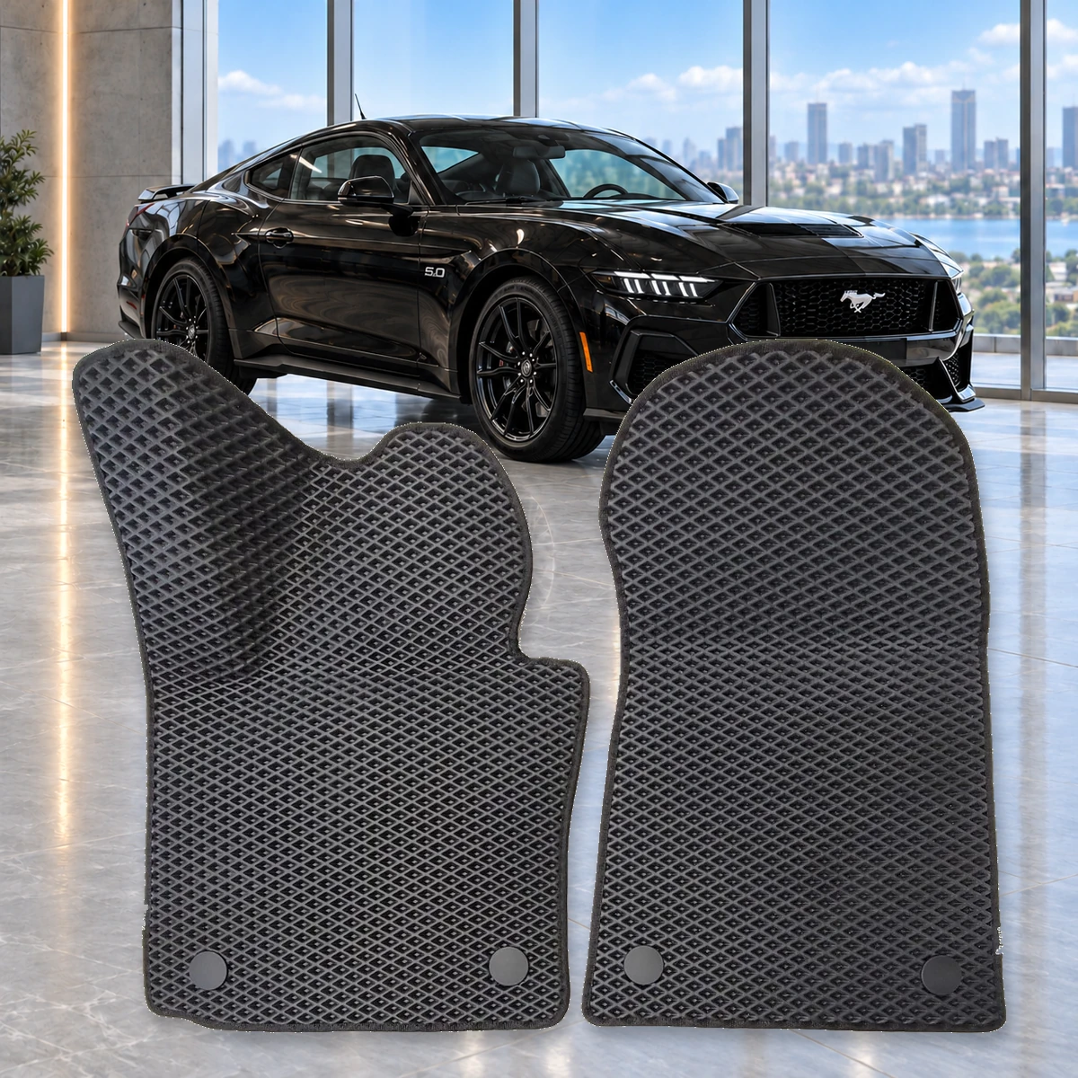 Dwa przednie dywaniki RENZO na tle Ford Mustang VII S650 Fastback – zdjęcie poglądowe